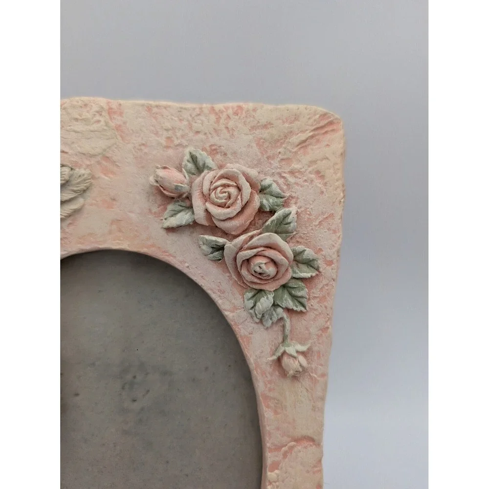 N/A ornate resin